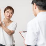 テニス肘の原因 治療と対策を考える