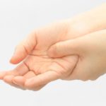指のバネ指　指の腱鞘炎